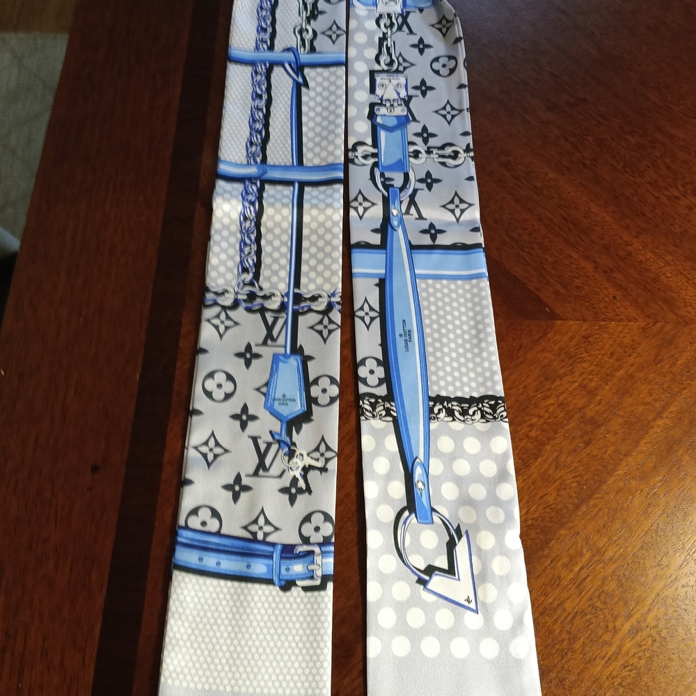 Louis Vuitton Monogram Blue and Gray Tie - Picture 9 of 11